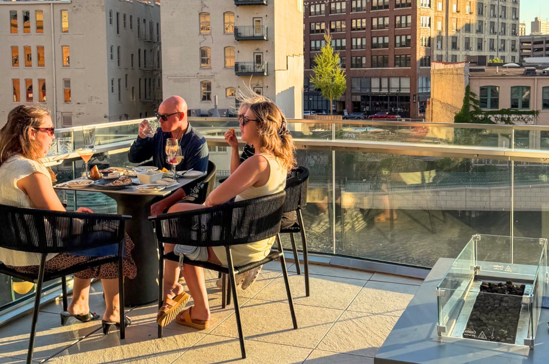 upper bar patio pic